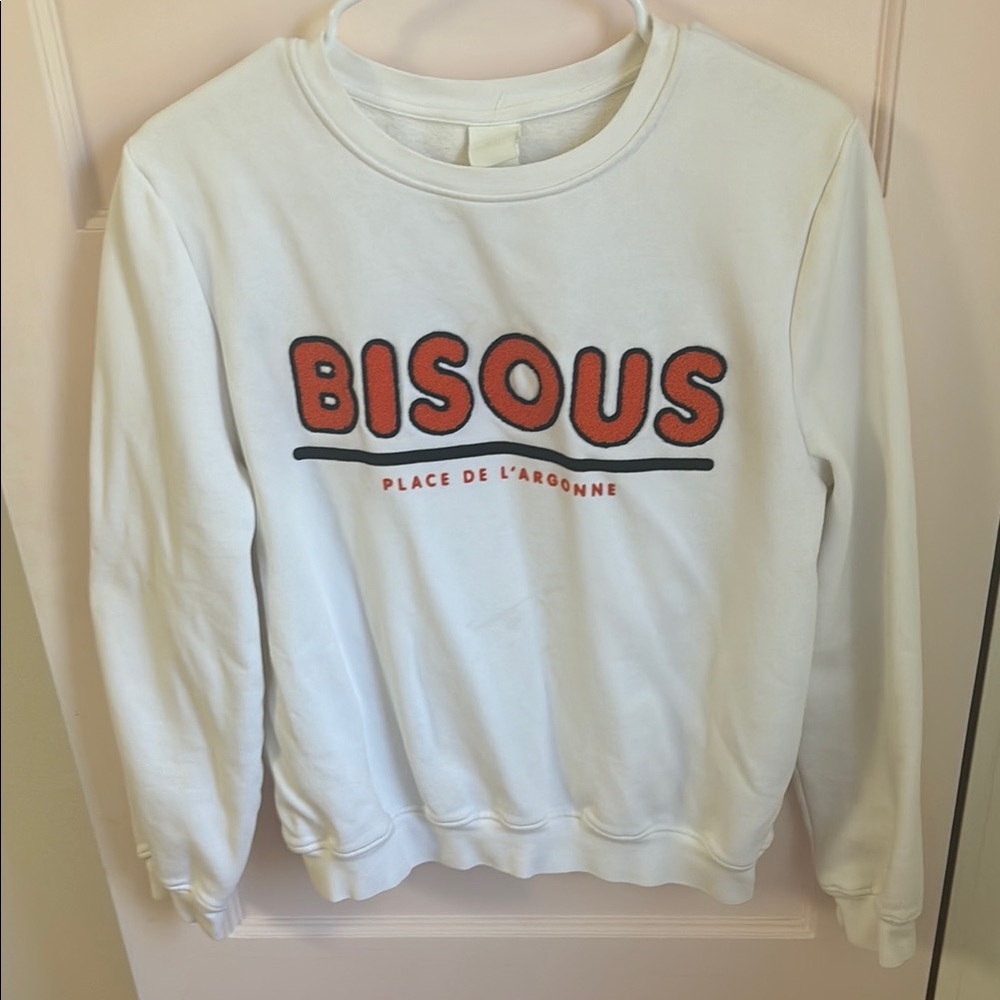 White H&M sweatshirt